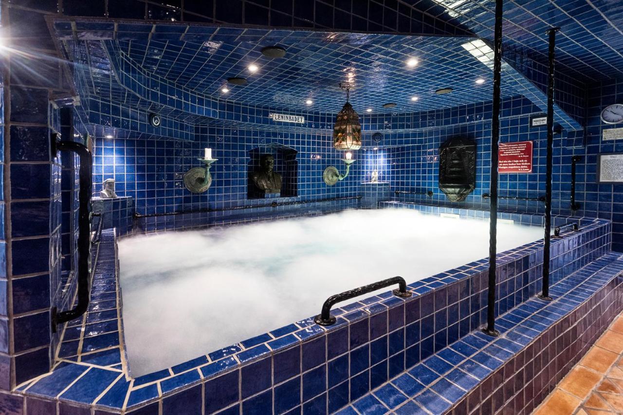 Hotell Gaestis Варбери Екстериор снимка